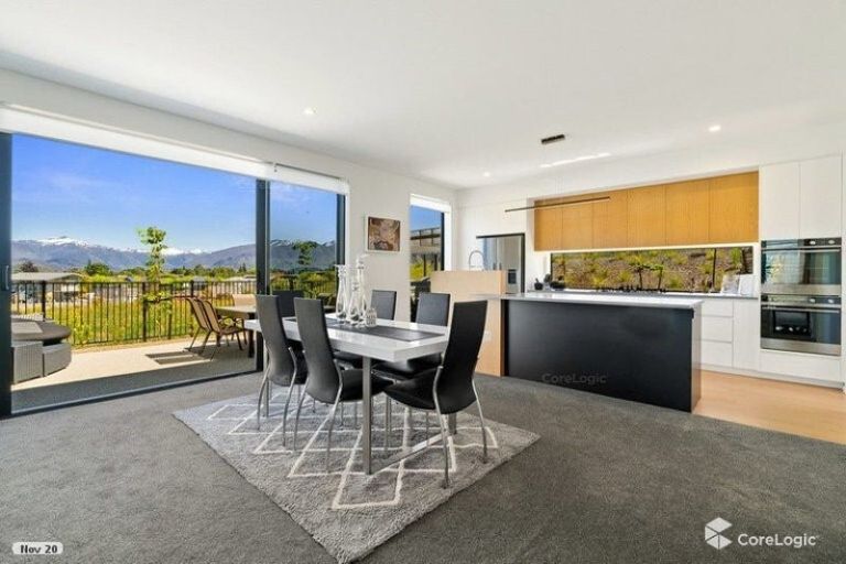 Photo of property in 14 Tuke Lane, Wanaka, 9305