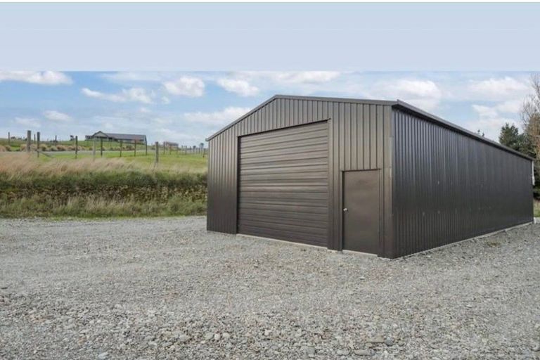 Photo of property in 1521 Dipton Winton Highway, Centre Bush, Winton, 9782