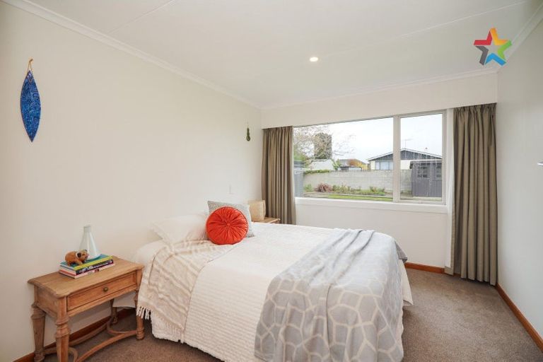 Photo of property in 6 Pine Crescent, Hargest, Invercargill, 9810