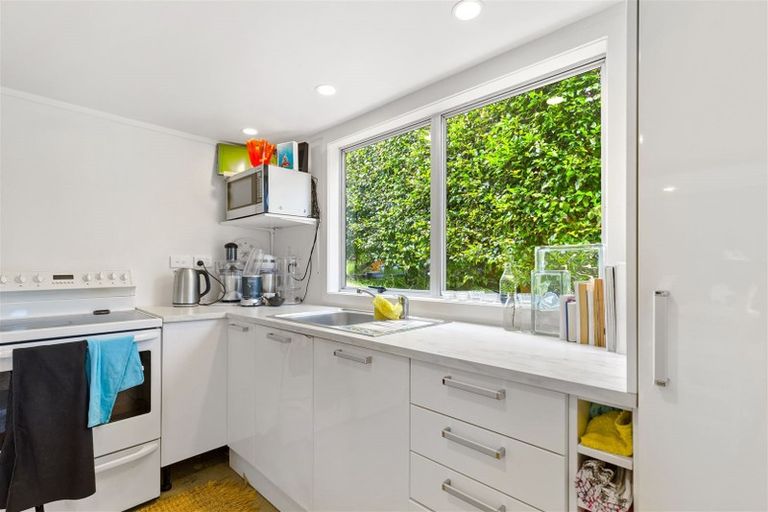 Photo of property in 45 Bethells Road, Waitakere, Henderson, 0782