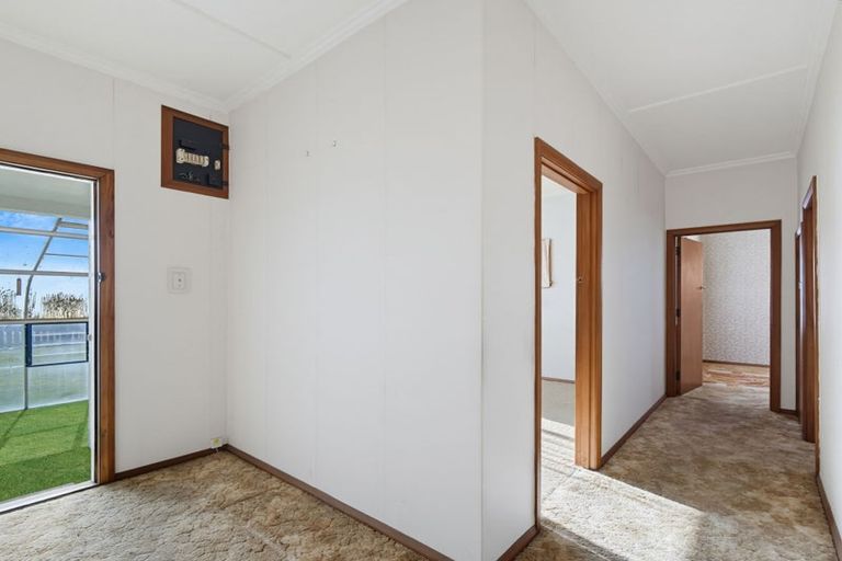 Photo of property in 72 Ferry Road, Clive, 4102
