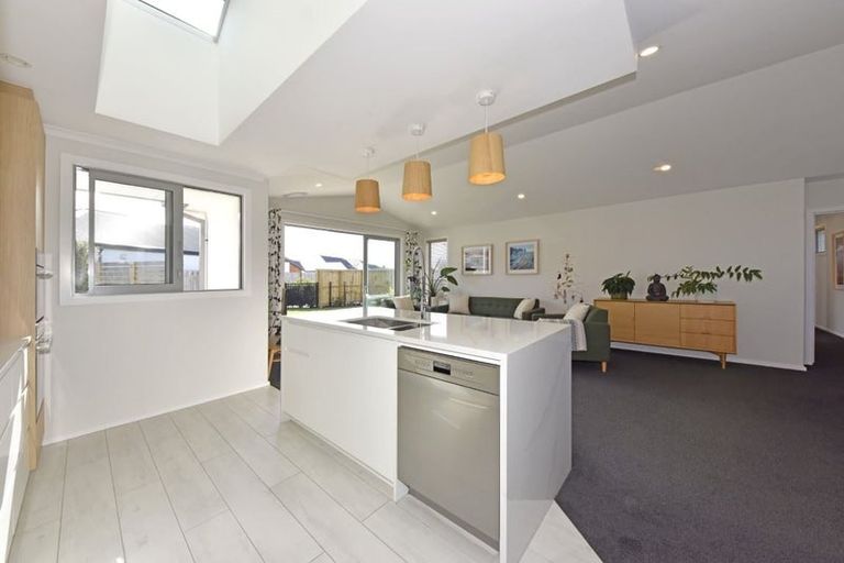 Photo of property in 8 Manarola Road, Halswell, Christchurch, 8025