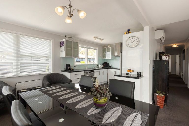 Photo of property in 17 Challinor Street, Pukete, Hamilton, 3200