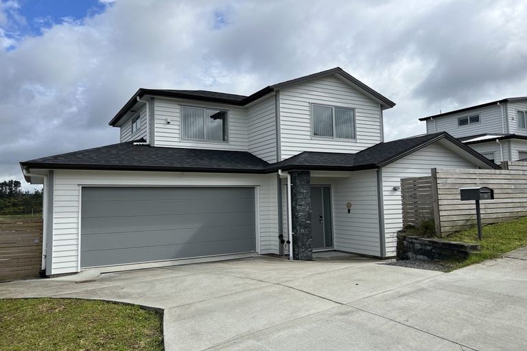 Photo of property in 10 Takurua Terrace, Orewa, 0931