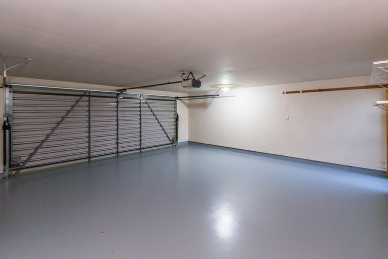 Photo of property in 1/15 Showgate Avenue, Sockburn, Christchurch, 8042