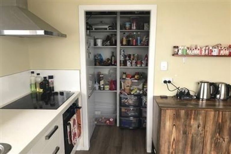 Photo of property in 44 Takapuwahia Drive, Takapuwahia, Porirua, 5022