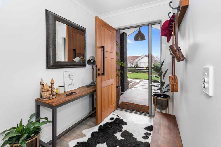 Photo of property in 15 Shadbolt Drive, Leamington, Cambridge, 3432