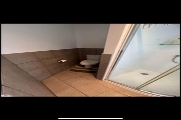 Photo of property in 60 De Quincey Terrace, Highland Park, Auckland, 2010