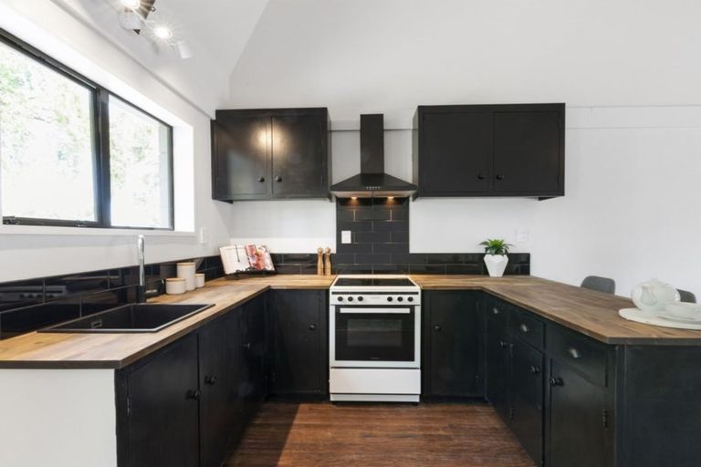 Photo of property in 7/178 Main North Road, Redwood, Christchurch, 8051