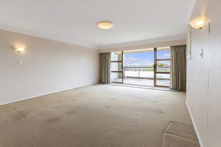 Photo of property in 4 Evelyn Road, Cockle Bay, Auckland, 2014