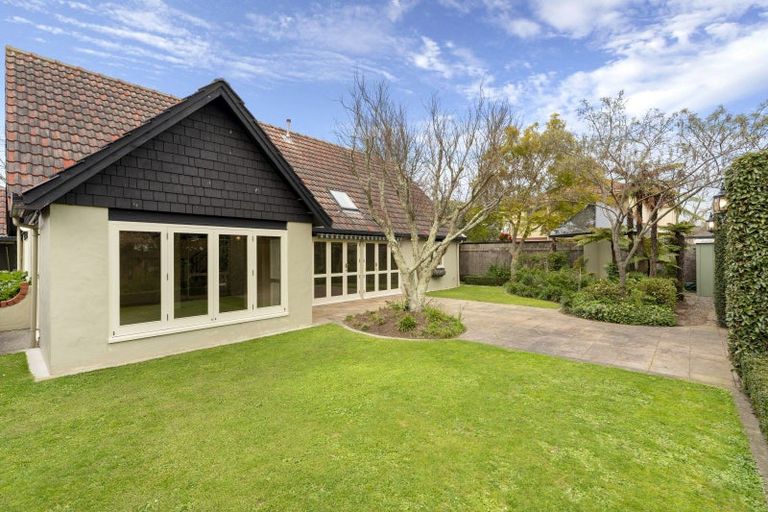 Photo of property in 457a College Street, Hokowhitu, Palmerston North, 4410
