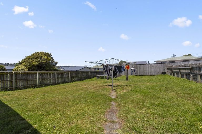 Photo of property in 32 Matatiro Street, Titahi Bay, Porirua, 5022