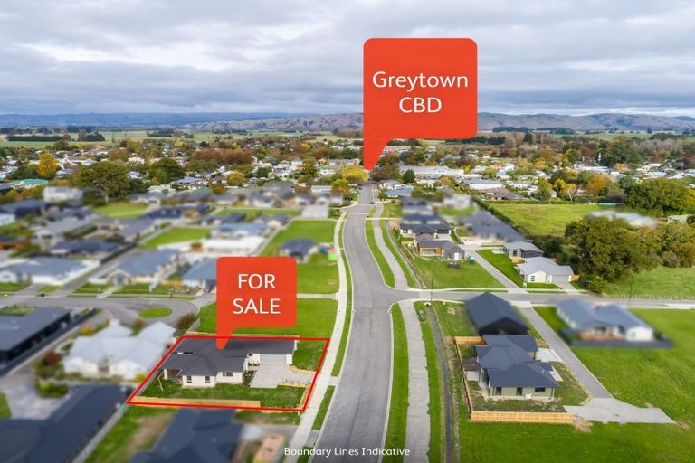 Photo of property in 18 Farley Avenue, Greytown, 5712