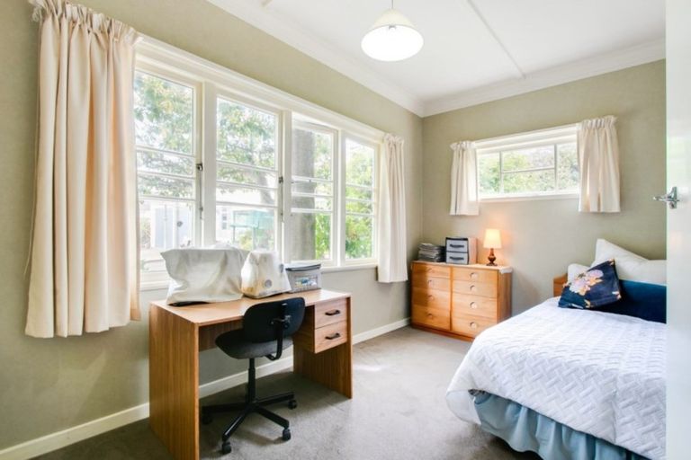 Photo of property in 55 Te Mata Road, Havelock North, 4130