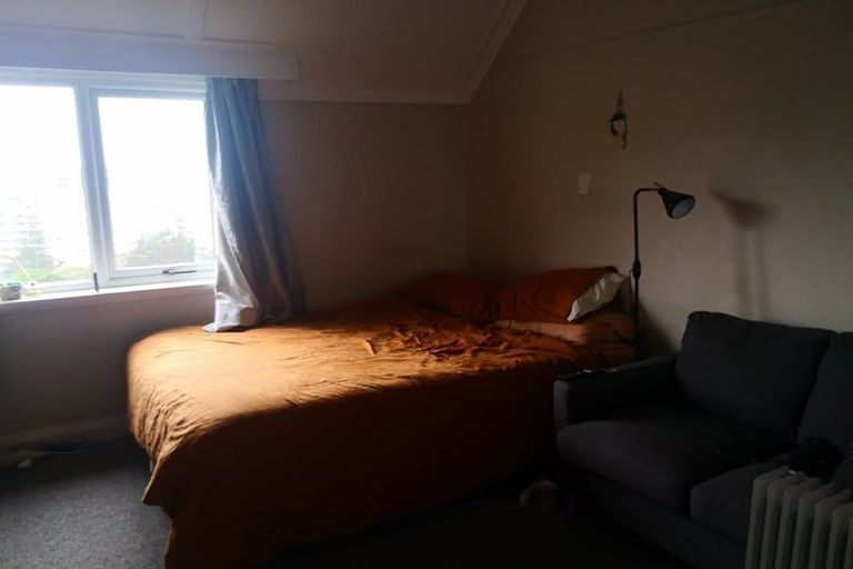 Photo of property in 5 Kinross Street, Kelburn, Wellington, 6012