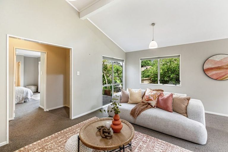 Photo of property in 3 Meynell Court, Glen Eden, Auckland, 0602