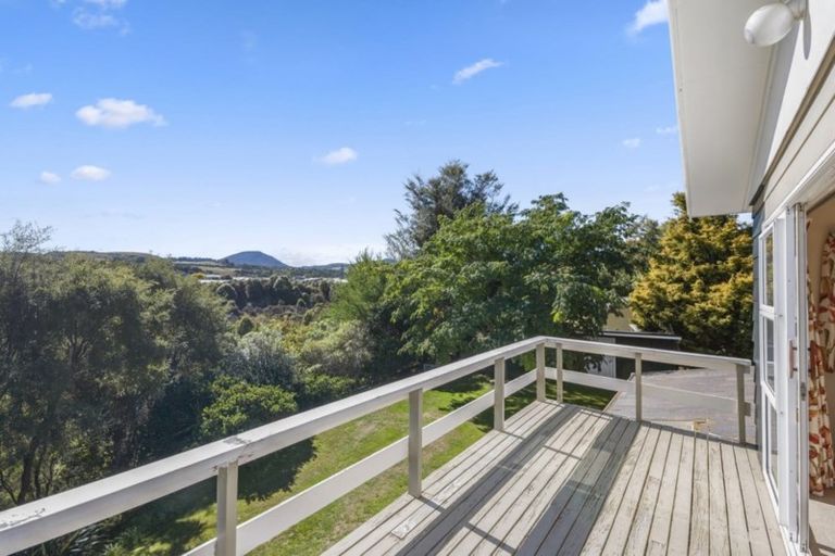 Photo of property in 21 Ogilvie Road, Kinloch, Taupo, 3377