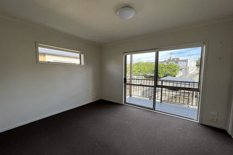 Photo of property in 25/94 Glengarry Road, Glen Eden, Auckland, 0602
