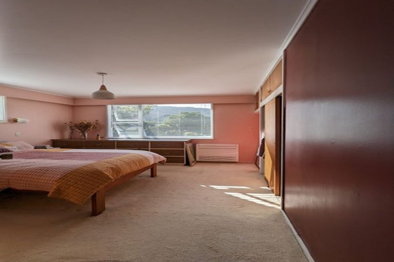 Photo of property in 22a Trelissick Crescent, Ngaio, Wellington, 6035