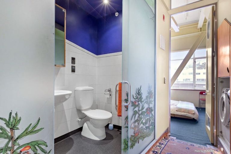 Photo of property in Qba Apartments, 2i/51 Webb Street, Mount Cook, Wellington, 6011