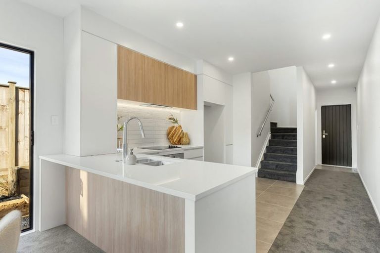 Photo of property in 3/31 Goodwin Drive, Rosehill, Papakura, 2113