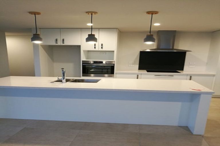 Photo of property in 33 Te Wharo Drive, Papamoa, 3118