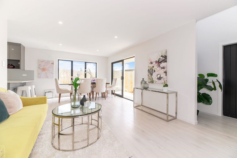 Photo of property in 16c Brandon Road, Glen Eden, Auckland, 0602