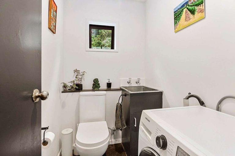 Photo of property in 163 Grant Road, Thorndon, Wellington, 6011