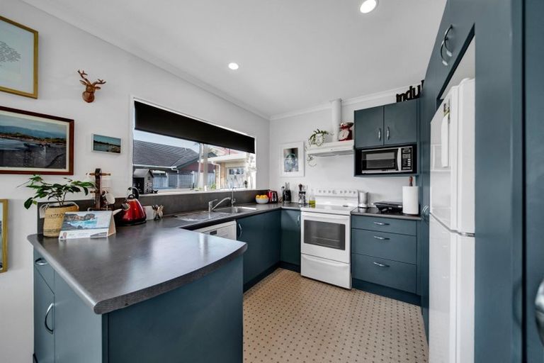Photo of property in 84 Oranga Street, Westown, New Plymouth, 4310