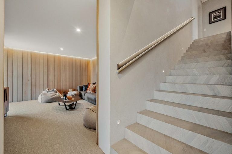 Photo of property in 16 Advance Terrace, Arrowtown, 9302