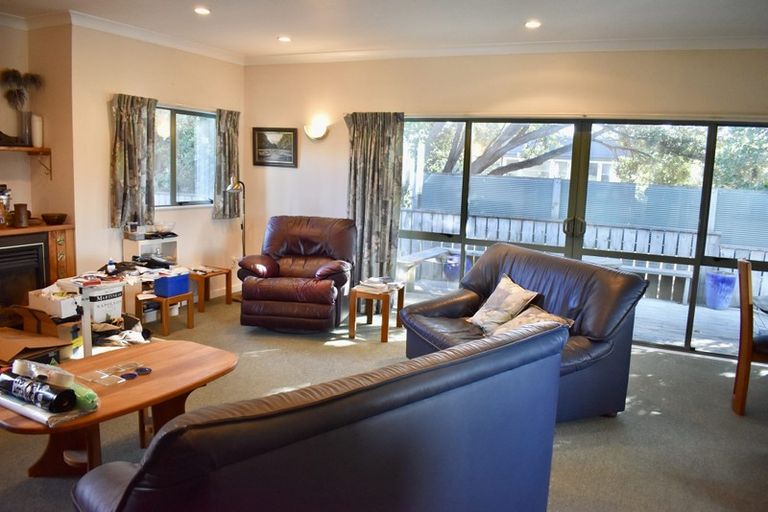Photo of property in 71 Moana Street, Otaki Beach, Otaki, 5512