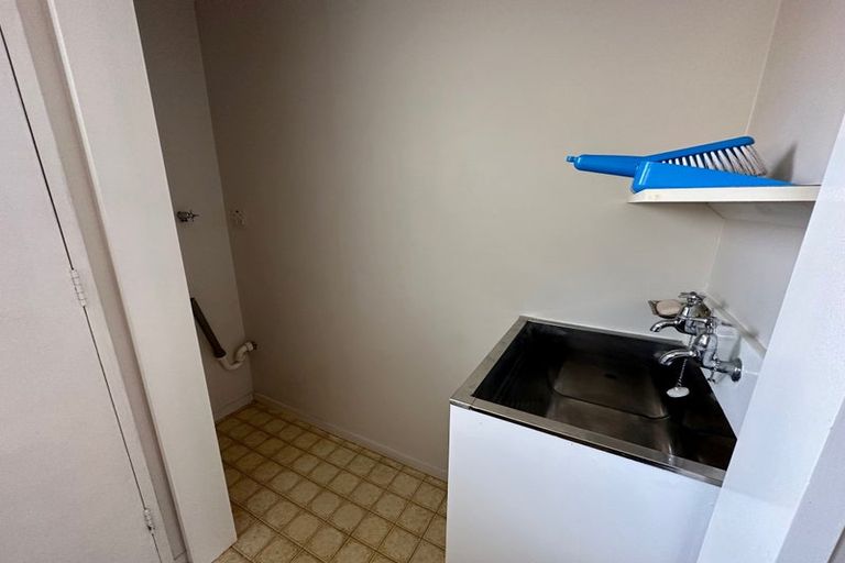 Photo of property in 2 Keir Crescent, Lansdowne, Masterton, 5810