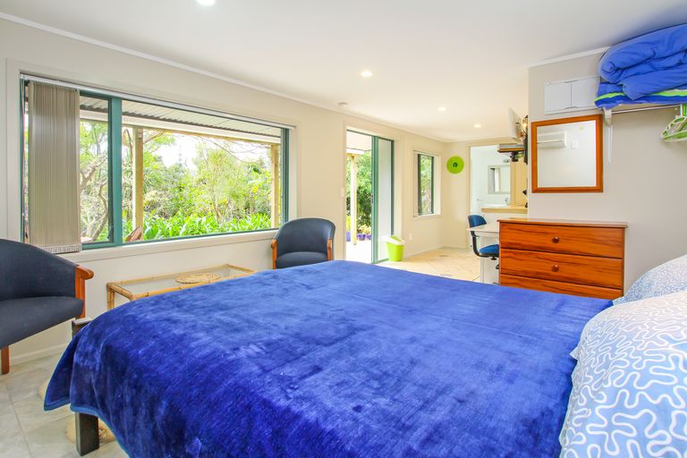 Photo of property in 8 Scoresby Street, Opua, 0200