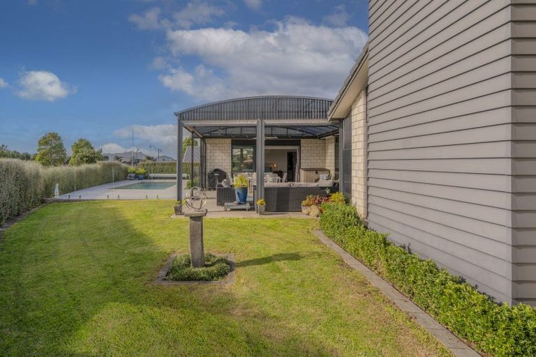 Photo of property in 3 Roseberry Place, Whitianga, 3510