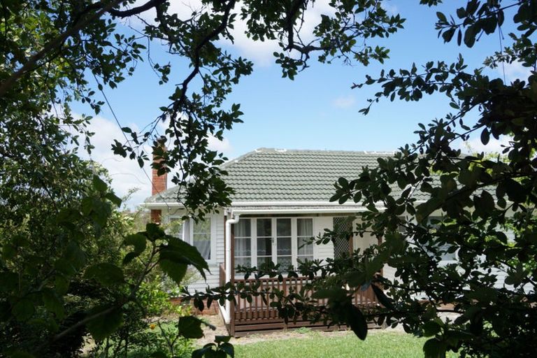 Photo of property in 494 Blockhouse Bay Road, Blockhouse Bay, Auckland, 0600