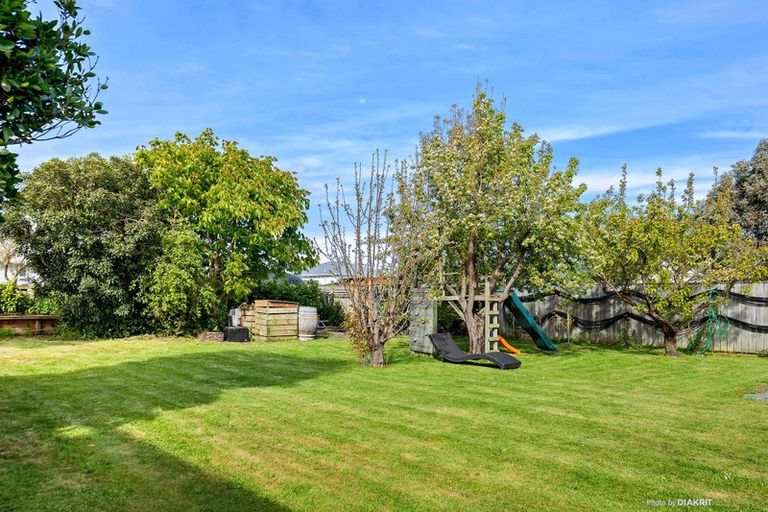 Photo of property in 25 Daniel Street, Martinborough, 5711