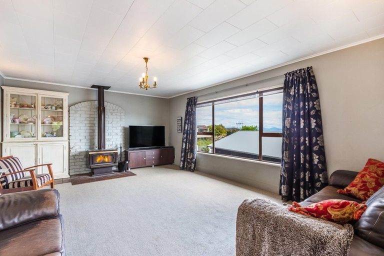 Photo of property in 46 Birch Street, Hilltop, Taupo, 3330