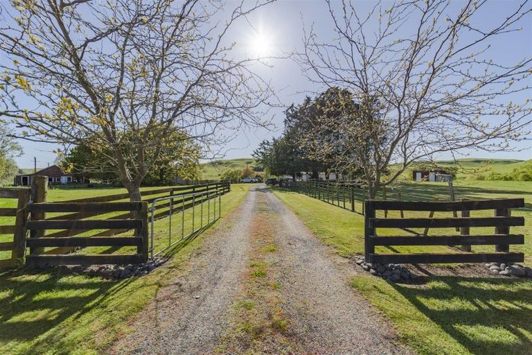 Photo of property in 744 Taihape Road, Pukehamoamoa, Hastings, 4179