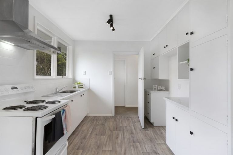 Photo of property in 63 Rangituhi Crescent, Takapuwahia, Porirua, 5022