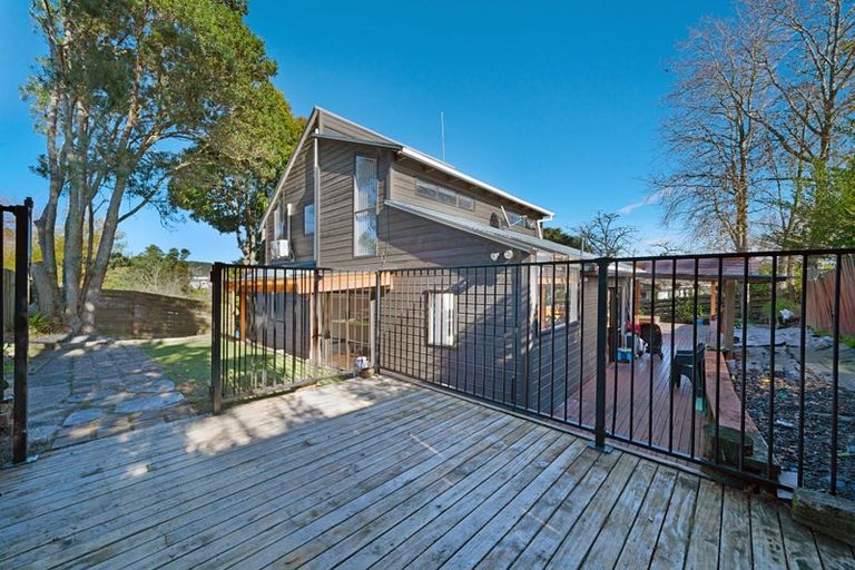 Photo of property in 2/46a Captain Scott Road, Glen Eden, Auckland, 0602