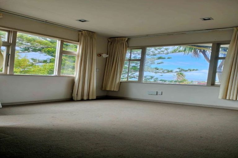 Photo of property in 7 Aberdeen Road, Castor Bay, Auckland, 0620