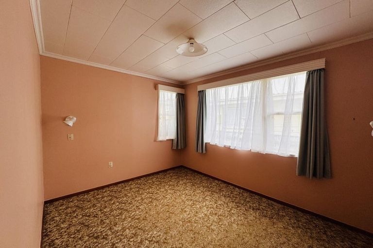 Photo of property in 707 Pioneer Highway, Takaro, Palmerston North, 4412