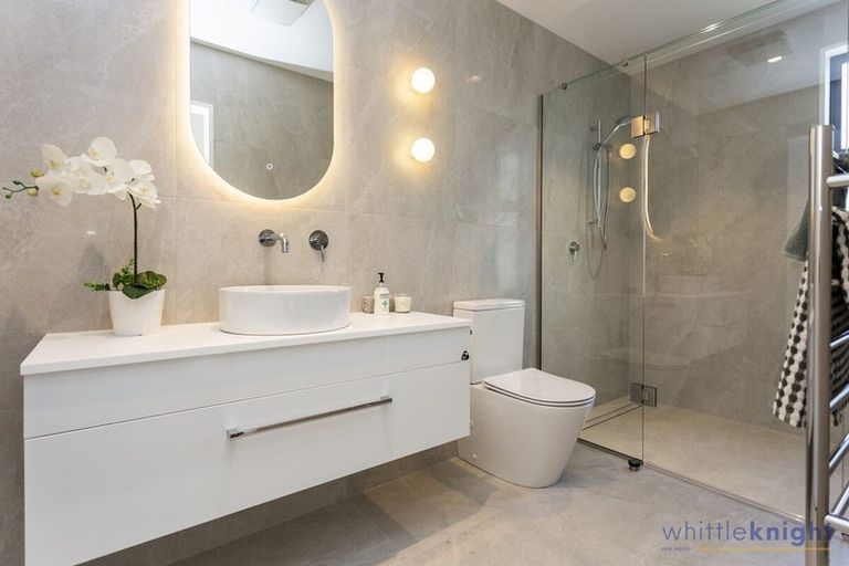 Photo of property in 2/11 Carlton Mill Road, Merivale, Christchurch, 8014