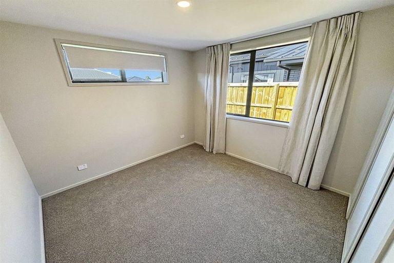 Photo of property in 28 Crossley Avenue, Woodend, 7610