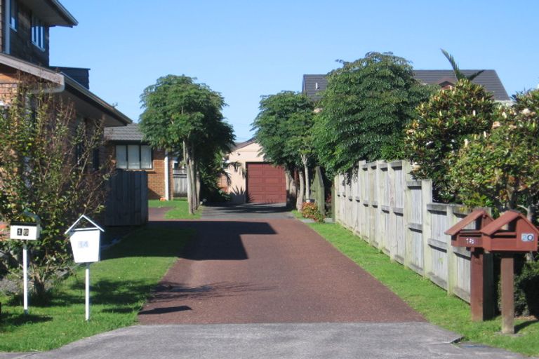 Photo of property in 16 Starlight Cove, Hobsonville, Auckland, 0618