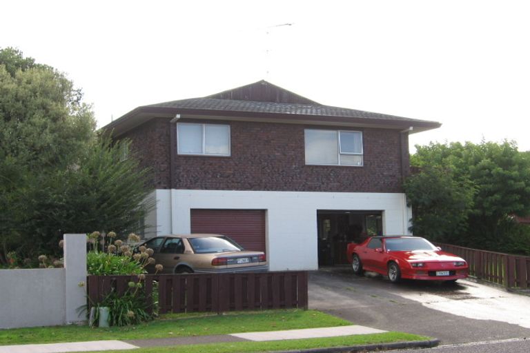 Photo of property in 2/52 Meadway, Sunnyhills, Auckland, 2010