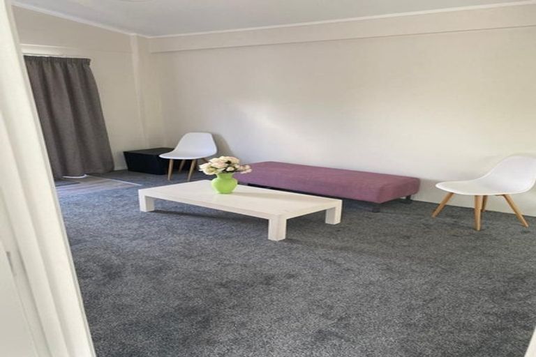 Photo of property in 39 Fairlight Place, Manurewa, Auckland, 2102