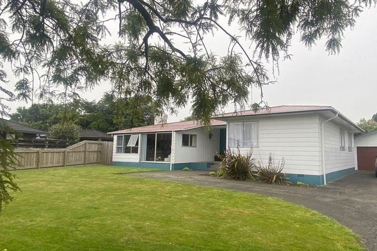 Photo of property in 20 Edwards Place, Terrace End, Palmerston North, 4410