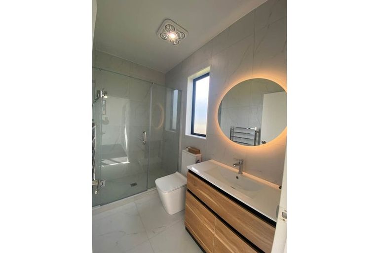 Photo of property in 49 Farranfore Road, Opaheke, Papakura, 2113