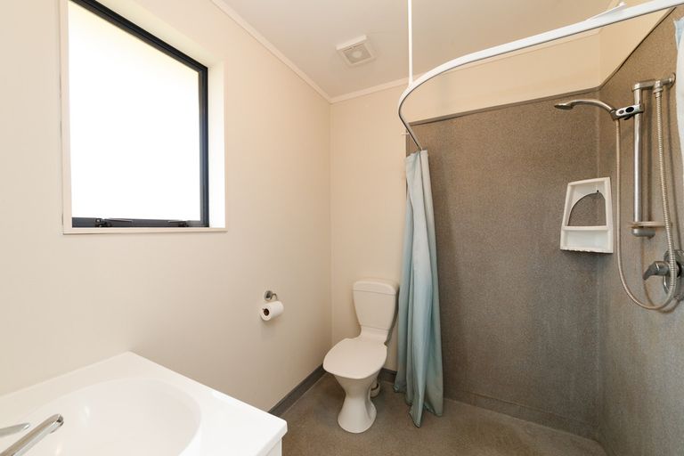 Photo of property in 77 Parnell Heights, Kelvin Grove, Palmerston North, 4414